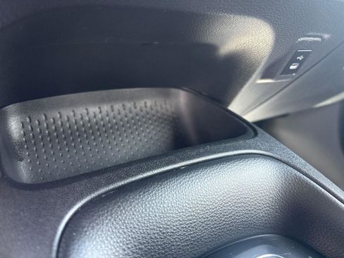 Used 2023 Toyota Corolla LE image 27