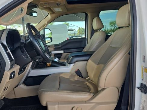 Used 2021 Ford F250 Lariat w/ Lariat Ultimate Package AWD/4WD image 8