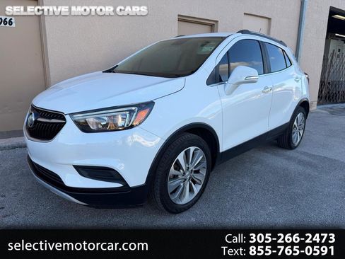 Used 2018 Buick Encore Preferred image 1