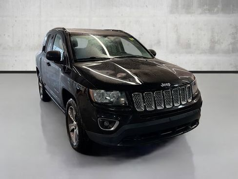 Used 2016 Jeep Compass High Altitude image 3