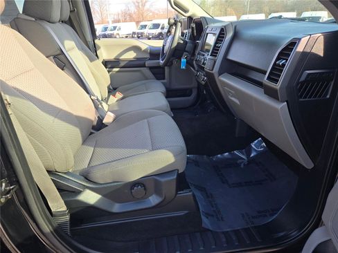 Used 2020 Ford F150 XLT image 8