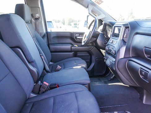 Used 2025 Chevrolet Silverado 2500 Custom image 17