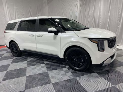 New 2026 Kia Carnival image 5