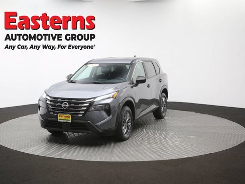 Used 2024 Nissan Rogue S AWD/4WD image 55
