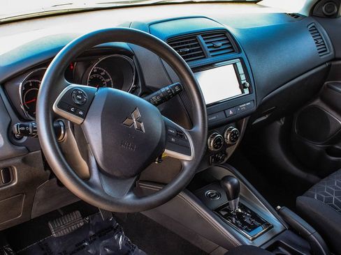 Used 2023 Mitsubishi Outlander Sport ES AWD/4WD image 15