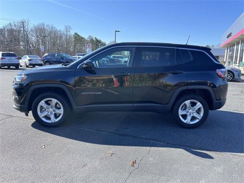 Used 2024 Jeep Compass Sport image 6