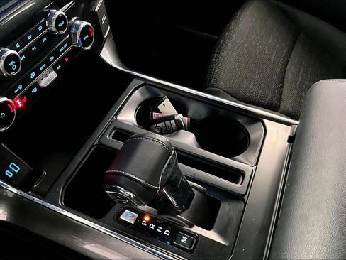 Certified 2022 Ford F150 XLT w/ Equipment Group 302A High image 16