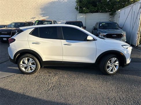 Used 2024 Buick Encore GX Preferred image 3