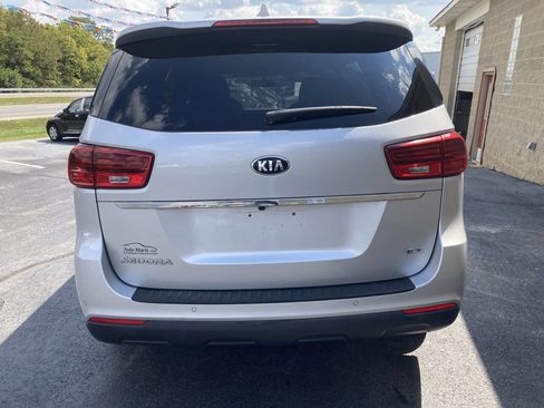 Used 2019 Kia Sedona EX image 7