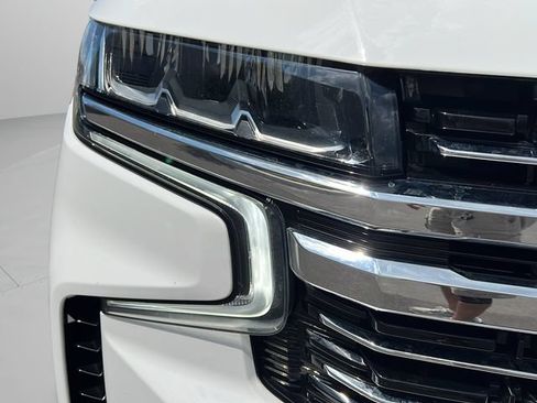 Used 2024 Chevrolet Tahoe LT RWD image 9