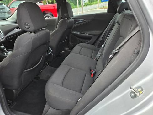 Used 2022 Chevrolet Malibu LT FWD image 11