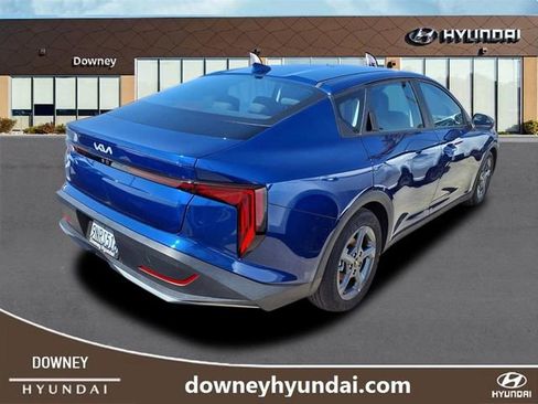 Used 2025 Kia K4 LXS image 3