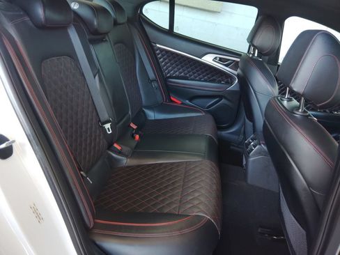 Used 2019 Genesis G70 3.3T Advanced w/ Sport Package RWD image 18