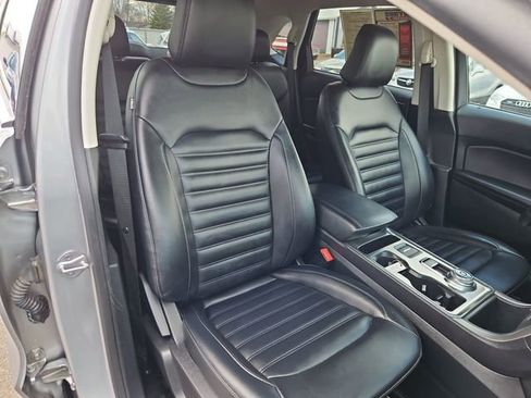 Used 2022 Ford Edge SEL AWD/4WD image 35