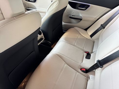 Used 2023 Mercedes-Benz C 300 Sedan image 13