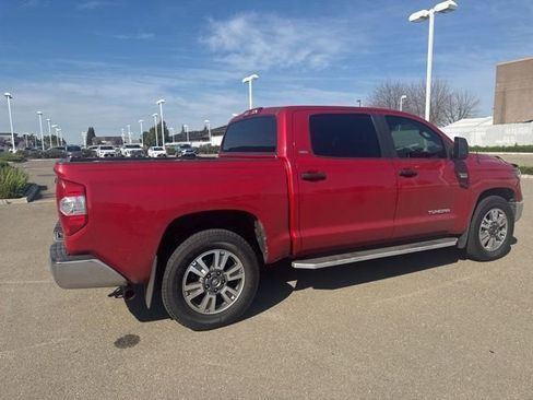 Used 2016 Toyota Tundra SR5 w/ SR5 Upgrade Package image 7