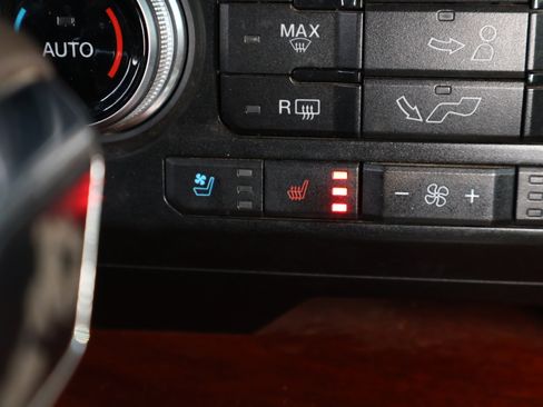 Used 2018 Ford F150 King Ranch w/ Equipment Group 601A Luxury image 4