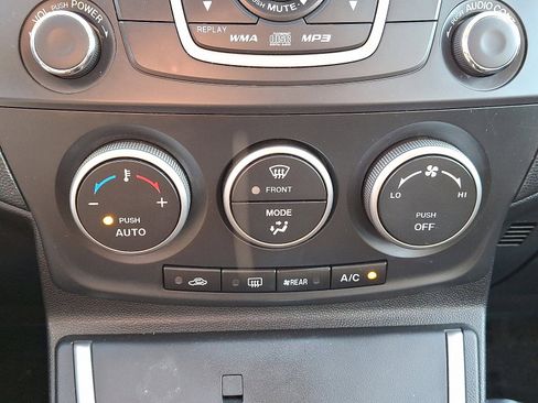 Used 2012 MAZDA MAZDA5 Sport image 15