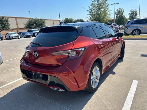 Used 2020 Toyota Corolla SE FWD image 3