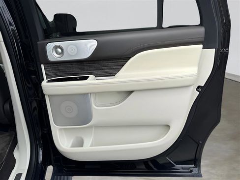 Used 2020 Lincoln Navigator L Black Label image 32