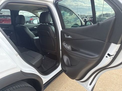 Used 2021 Buick Encore GX Preferred w/ Cold Weather Comfort Package image 38