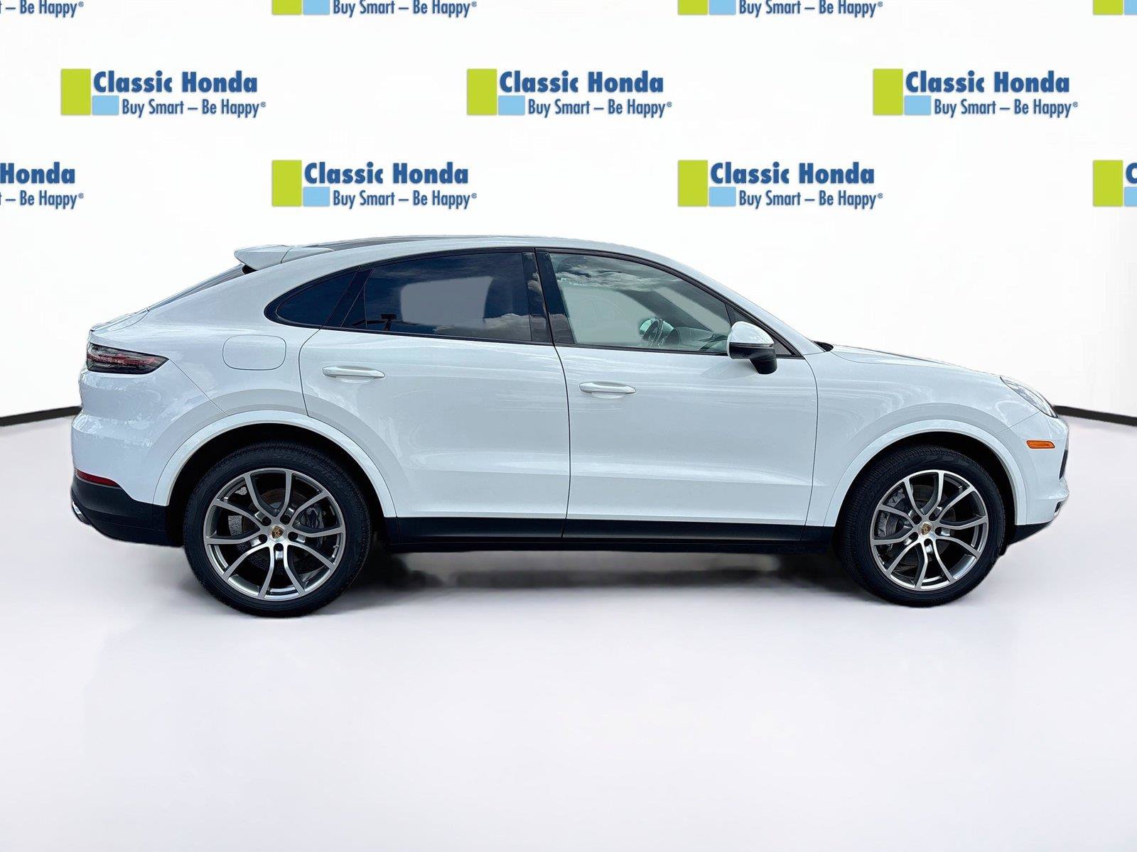 Used 2021 Porsche Cayenne Coupe AWD/4WD image 9