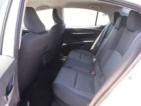 Used 2025 Toyota Camry LE image 9