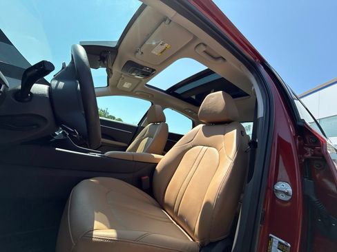 Used 2025 Hyundai Sonata Limited FWD image 13