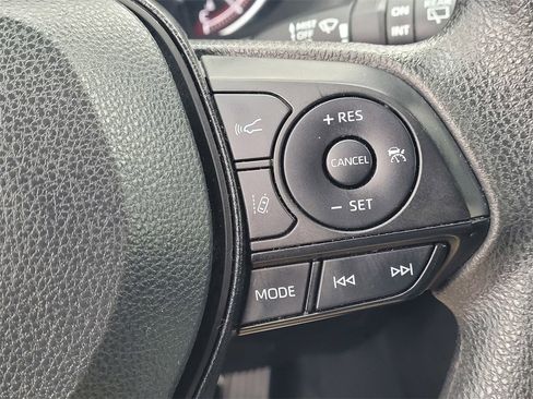 Used 2024 Toyota RAV4 XLE image 16