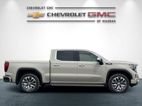 New 2026 GMC Sierra 1500 Denali w/ Denali Reserve Package AWD/4WD image 2