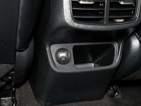 Used 2022 Kia Seltos SX image 26