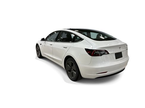Certified 2023 Tesla Model 3 Standard Range RWD image 4