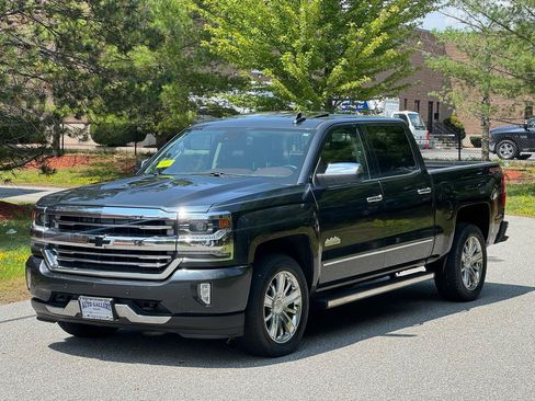 Used 2017 Chevrolet Silverado 1500 High Country AWD/4WD image 3
