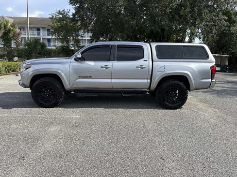 Used 2021 Toyota Tacoma SR5 RWD image 6