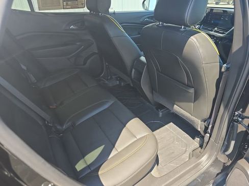 Used 2025 Chevrolet Trax ACTIV w/ Driver Confidence Package FWD image 11
