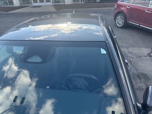 Used 2023 Toyota Crown XLE image 3