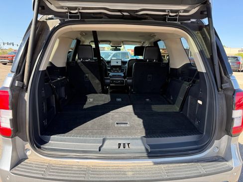 Used 2024 Ford Expedition XLT RWD image 48