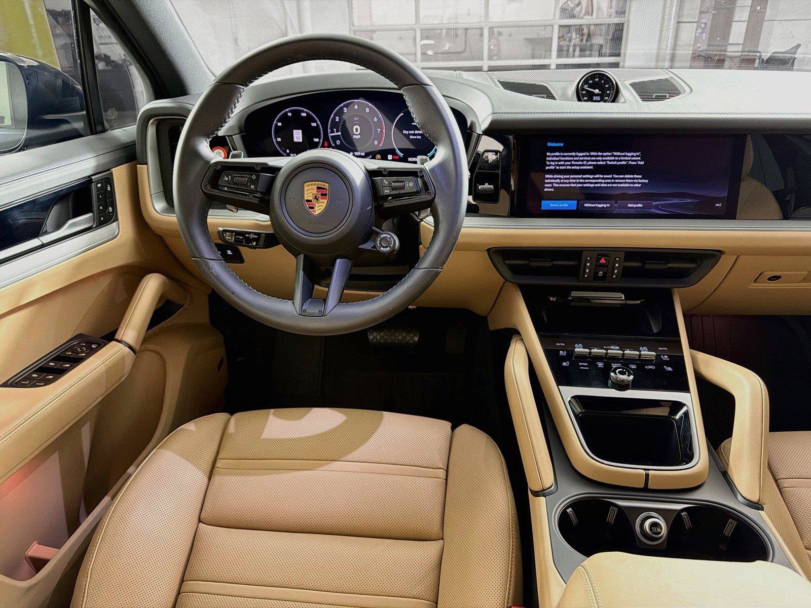Certified 2026 Porsche Cayenne AWD/4WD image 18