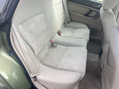 Used 2005 Subaru Outback 2.5i image 24
