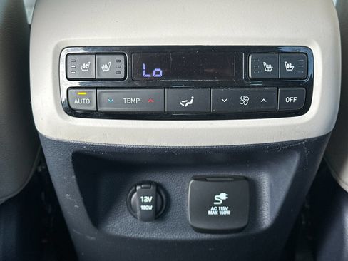Used 2023 Hyundai Palisade Limited AWD/4WD image 13