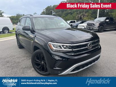 Used 2022 Volkswagen Atlas SE w/ Black Wheel Package