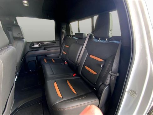 Used 2026 GMC Sierra 2500 AT4 w/ AT4 Premium Plus Package AWD/4WD image 21
