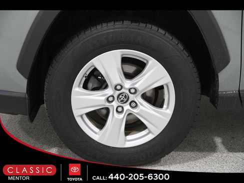Used 2019 Toyota RAV4 XLE w/ All Weather Liner Package image 20