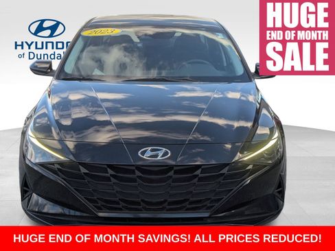 Used 2023 Hyundai Elantra SEL image 11