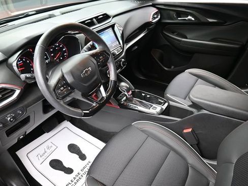 Used 2023 Chevrolet TrailBlazer RS w/ Convenience Package AWD/4WD image 18