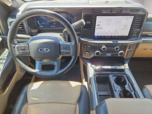 Used 2024 Ford F350 Lariat w/ FX4 Off-Road Package AWD/4WD image 19
