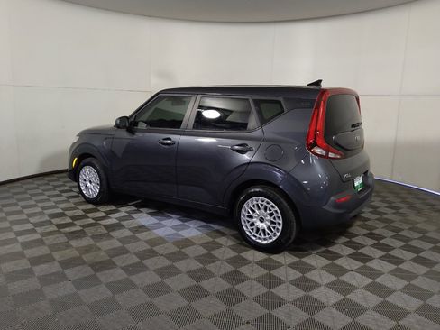 Used 2020 Kia Soul LX FWD image 3