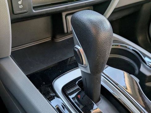 Certified 2017 Honda Ridgeline RTL-E image 13