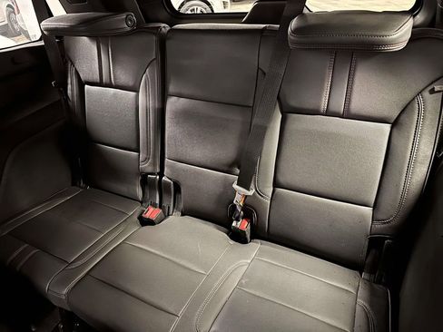 Used 2023 Chevrolet Tahoe RST w/ Luxury Package AWD/4WD image 17