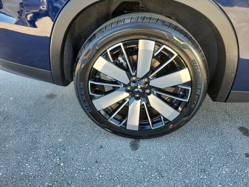 New 2026 Mitsubishi Outlander SE image 7